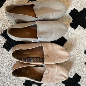 Tom’s. Beige and grey. Size 9W